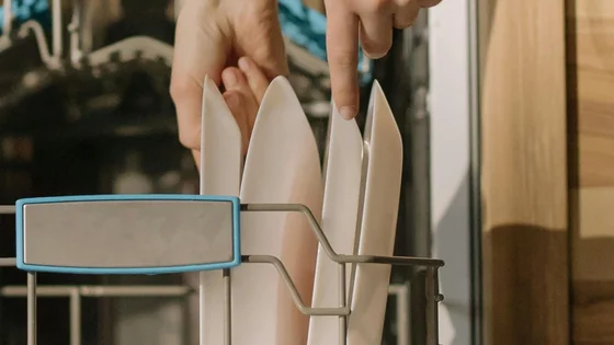 Automatic dishwashing