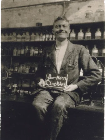 1923__Lutz-Overlack,-kurz-nach-Gruendung-der-Firma (1).png